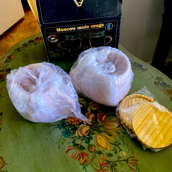 New set of Moscow Mule mugs, coasters and straws - Picture 2 of 2